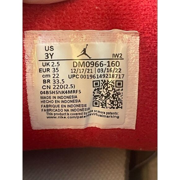 Jordan 3 Retro Fire Red 2022 SZ 3Y(GS) DM0967-160 White Cement GreyBlac Sneakers - Picture 10 of 11